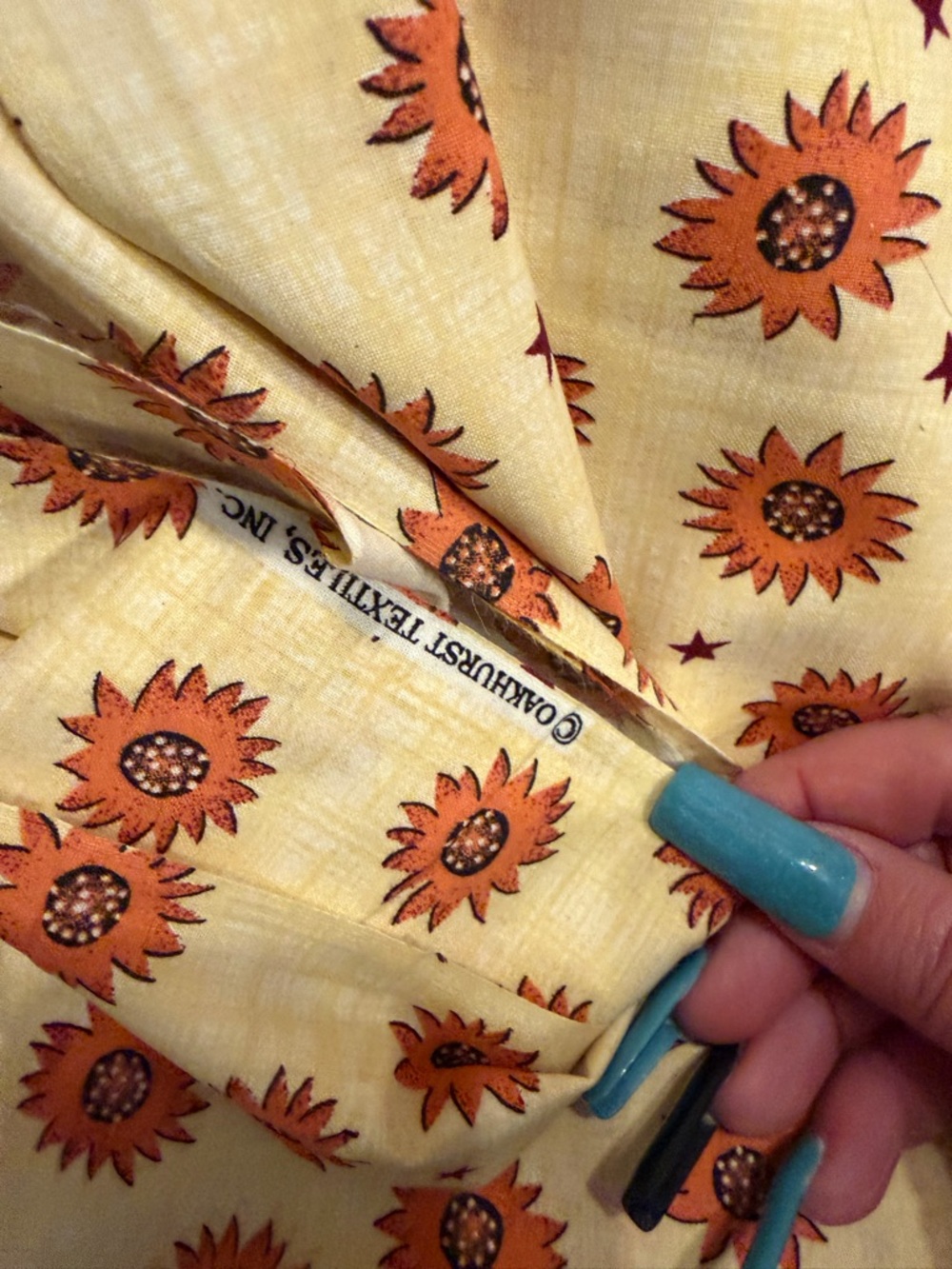 Vintage Yellow Fabric with Sunburst Flower Pattern 2 Piece Bundle Cotton Fabric - Picture 4 of 5